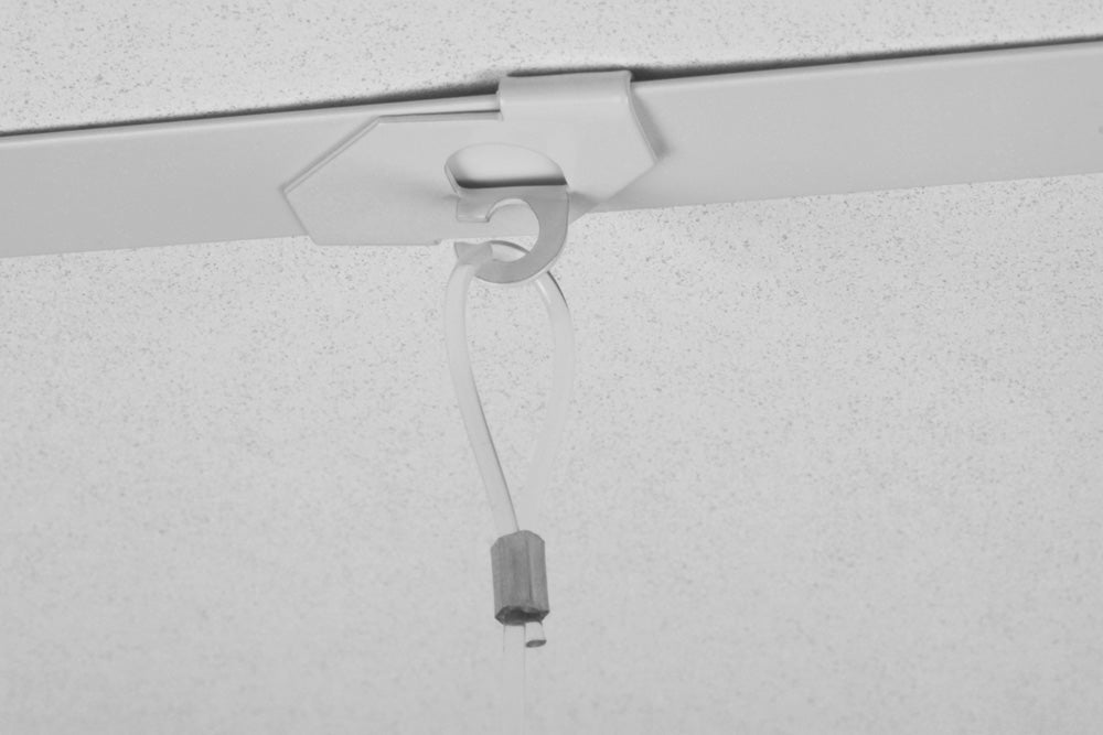 Accroche plafond suspendu avec œil ouvert pour cordon, poids max. 2,5 kg.
