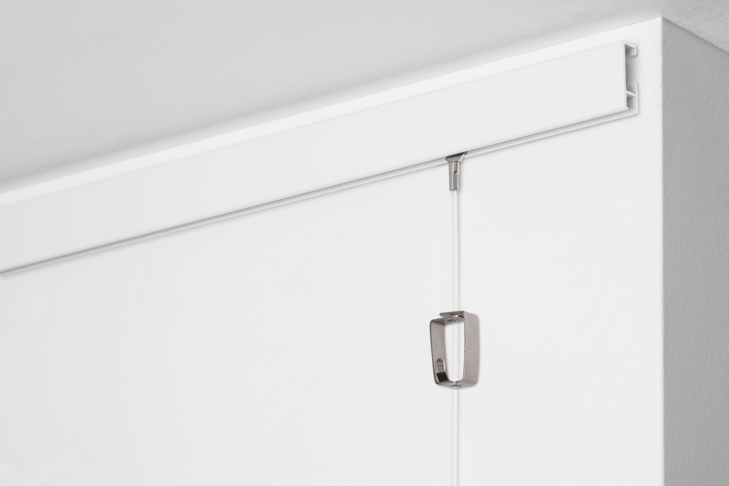 STAS cliprail, kit de démarrage : rail d'accroche-tableau en aluminium blanc.